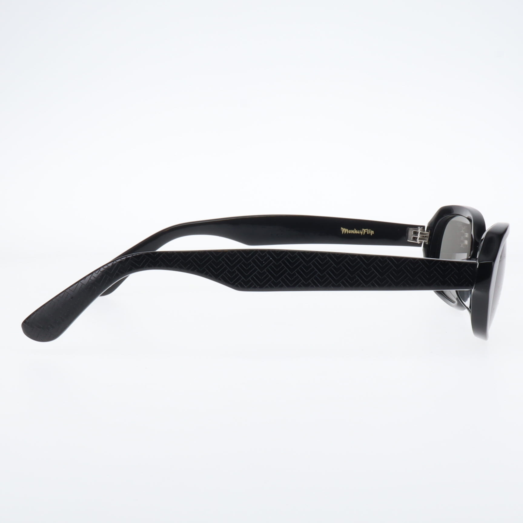 KK-144 – Freaky Eyewear
